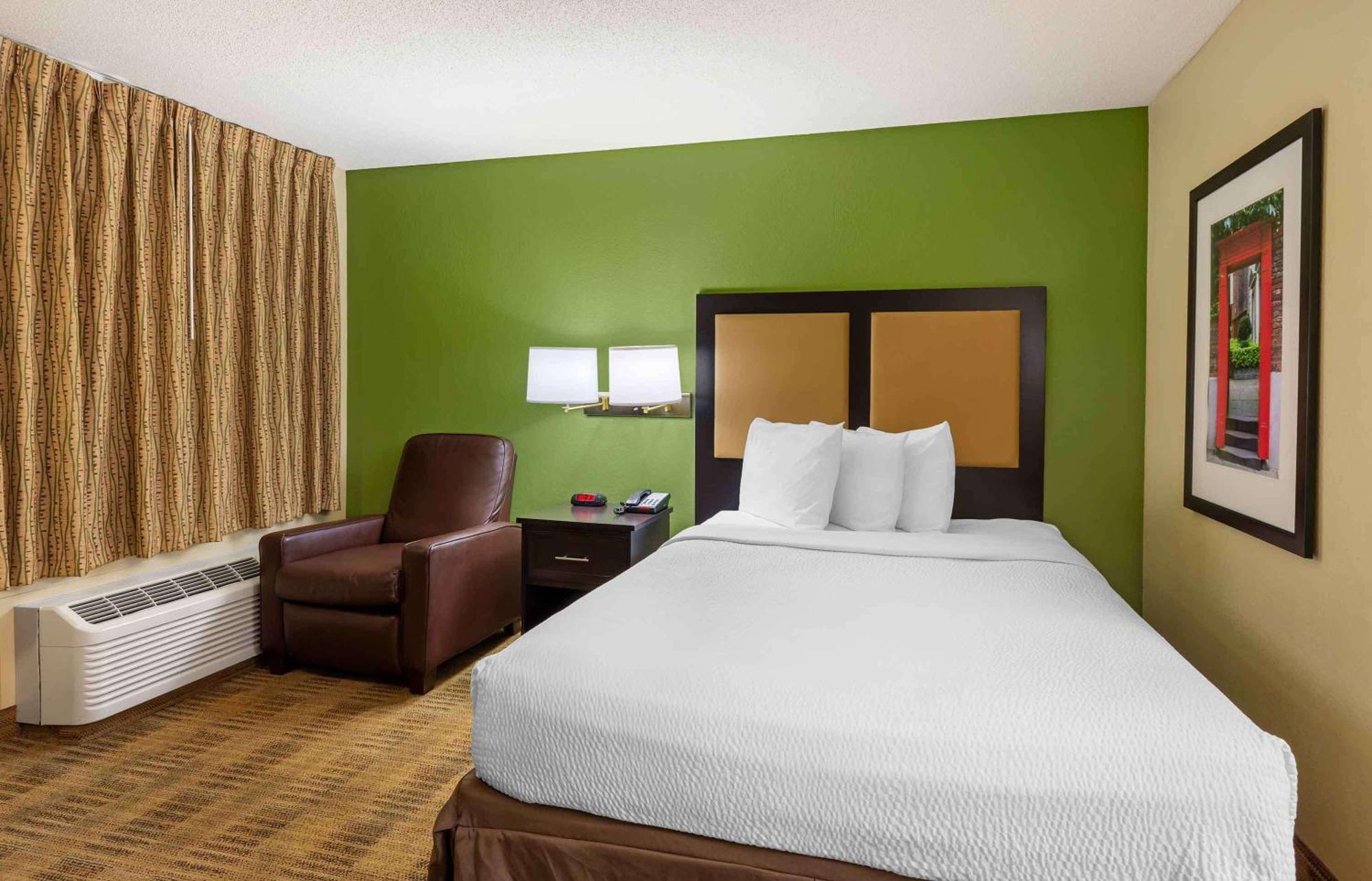 Hotel Extended America - Richmond - W Broad Street - Glenside - South