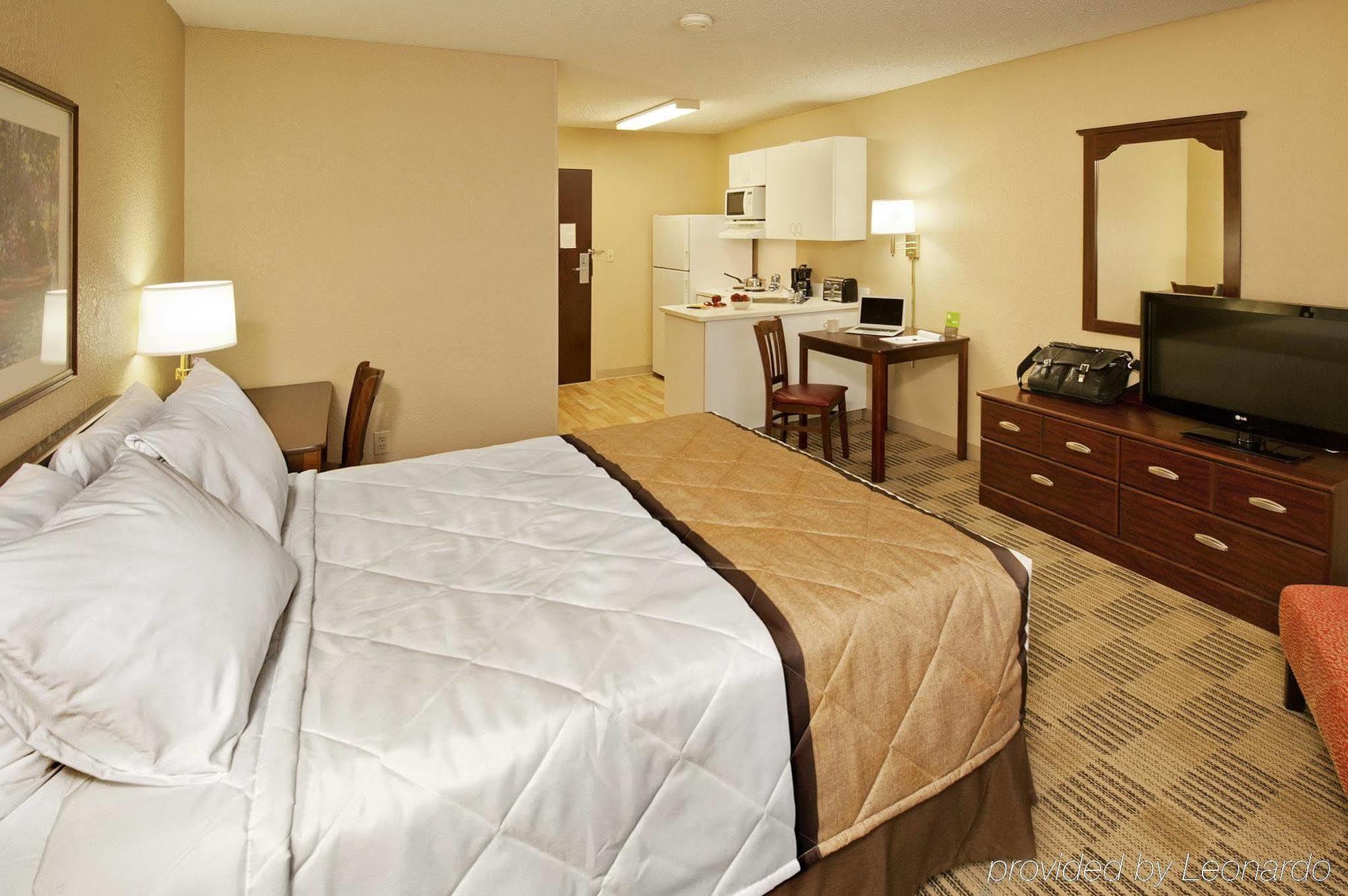 Extended America - Richmond - W Broad Street - Glenside - South Dumbarton